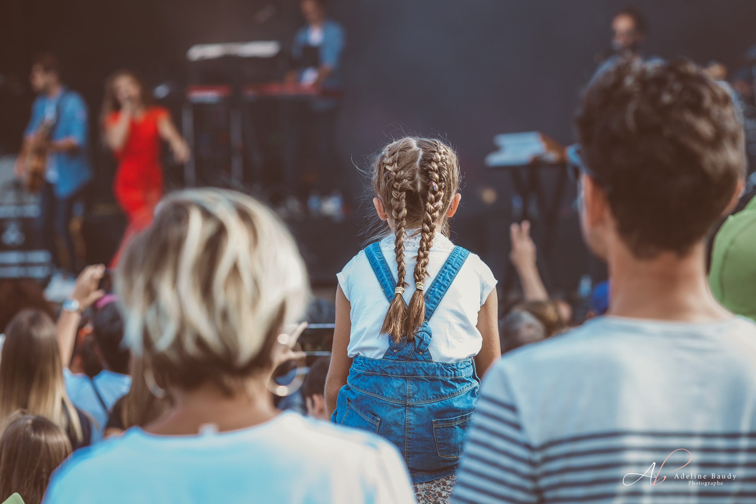 Fillette couette en concert texte alternatif